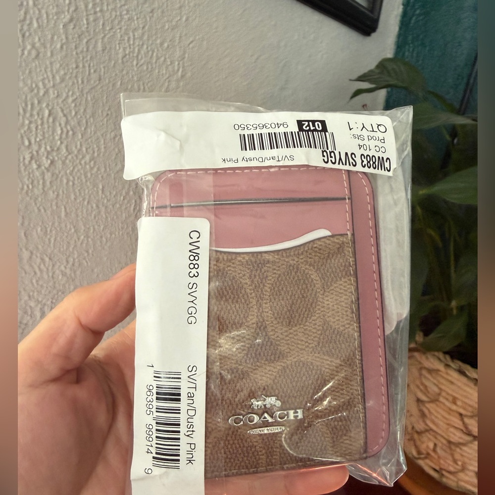 NWT Coach Zip Card Case In Signature Canvas - CW883 Silver/Tan/Dusty Pink $118 - Picture 6 of 14